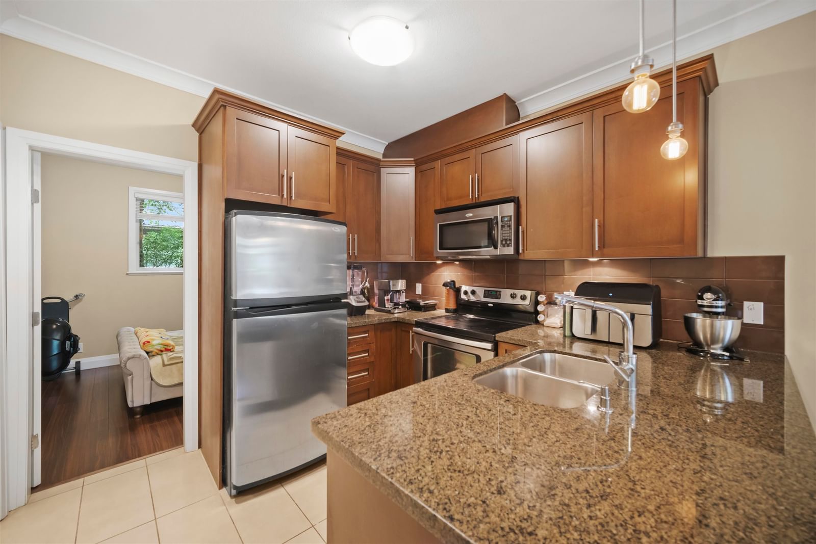 Listing Image 13