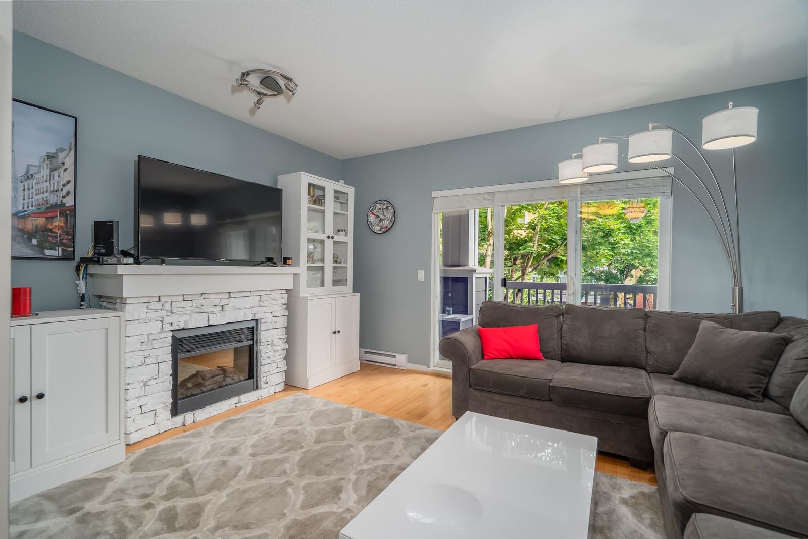Listing Image 13