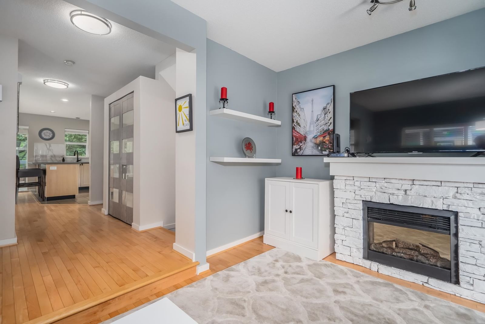 Listing Image 18
