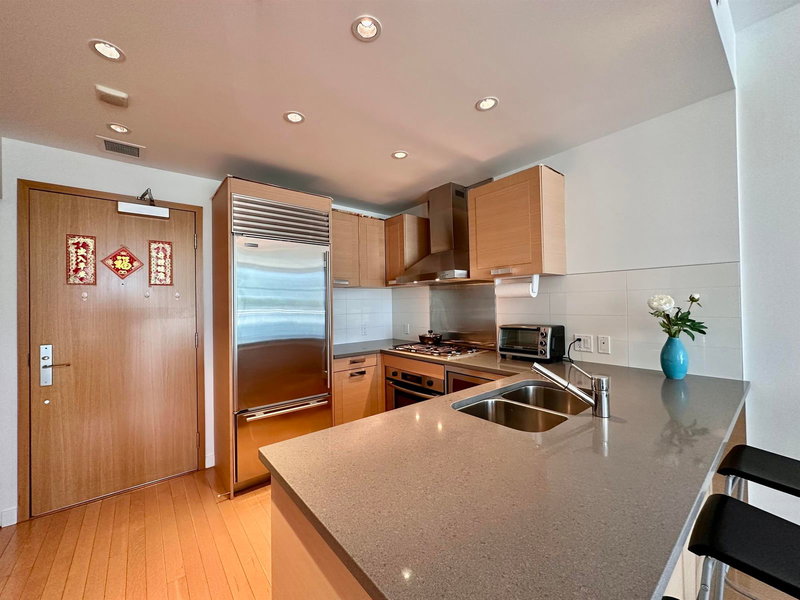 521 - 8080 Cambie Road, Richmond, V6X 0C1 | Image 2