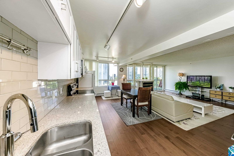 1503 - 545 Austin Avenue, Coquitlam, V3K 6R4 | Image 2