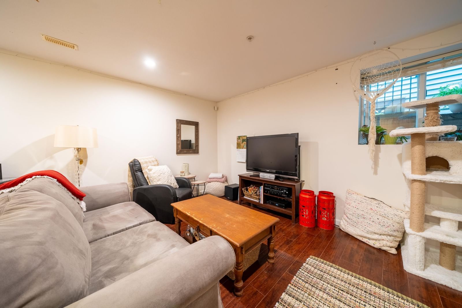 Listing Image 25
