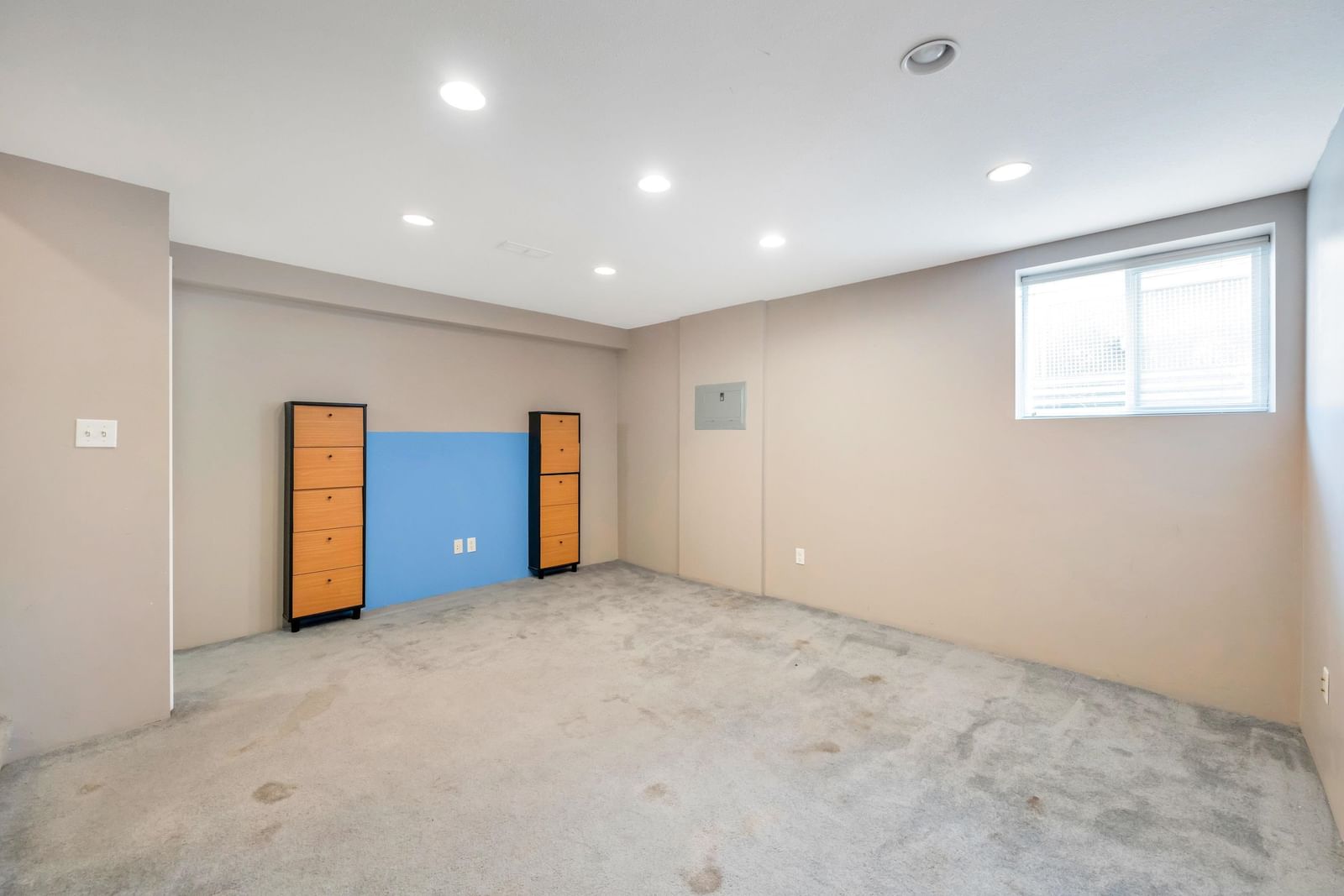 Listing Image 25