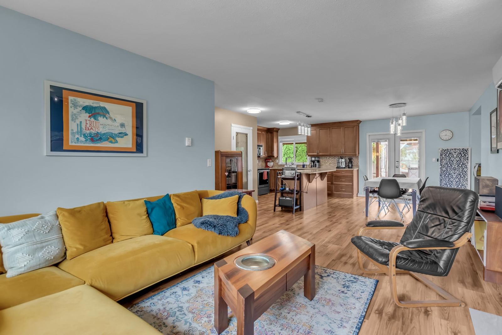 Listing Image 9