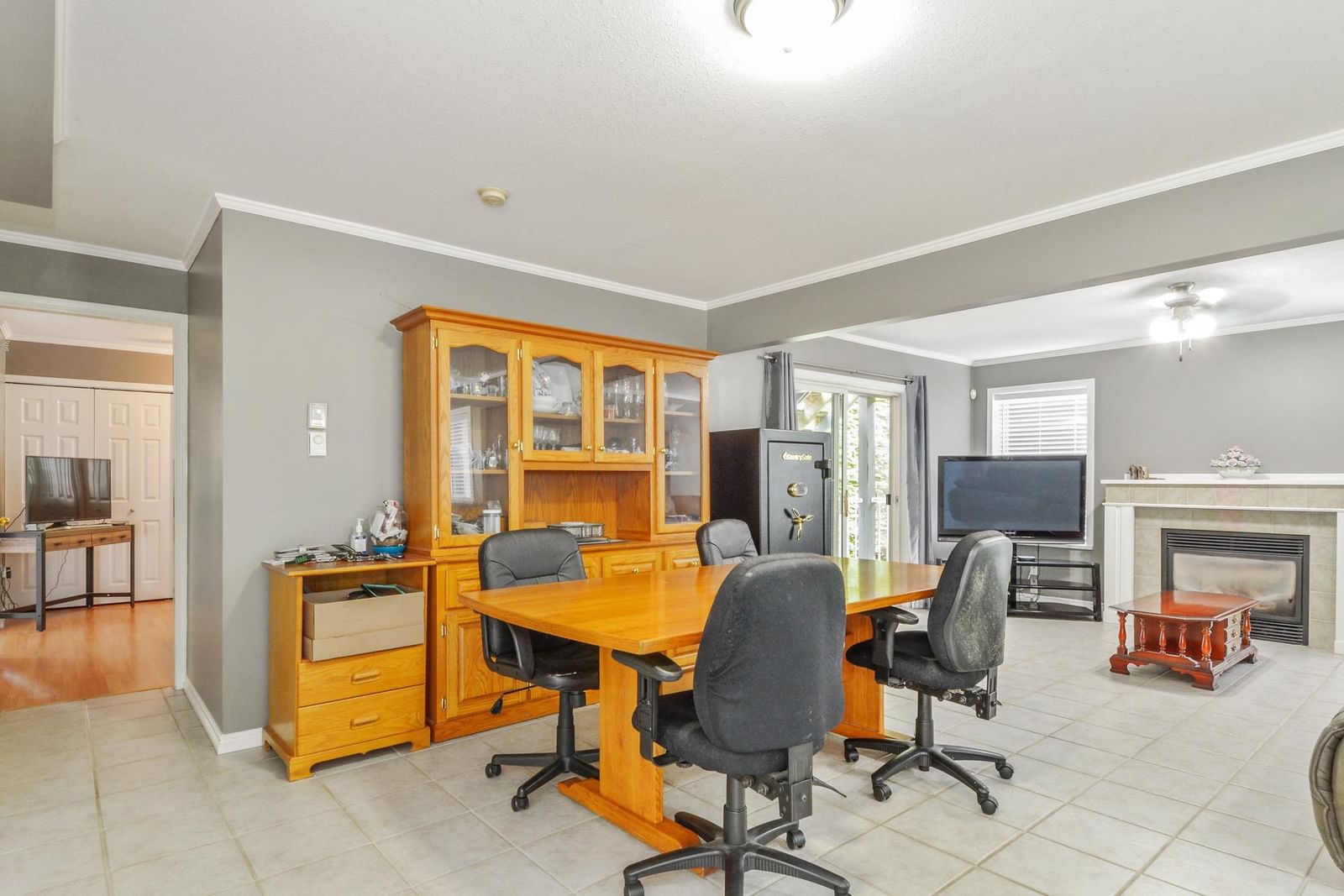 Listing Image 25