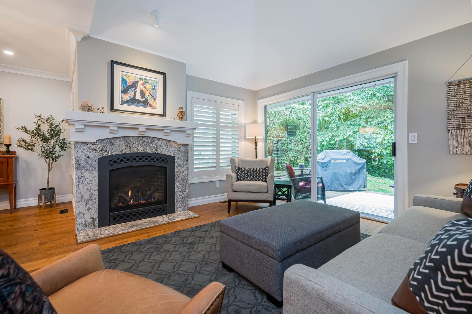 Listing Image 13