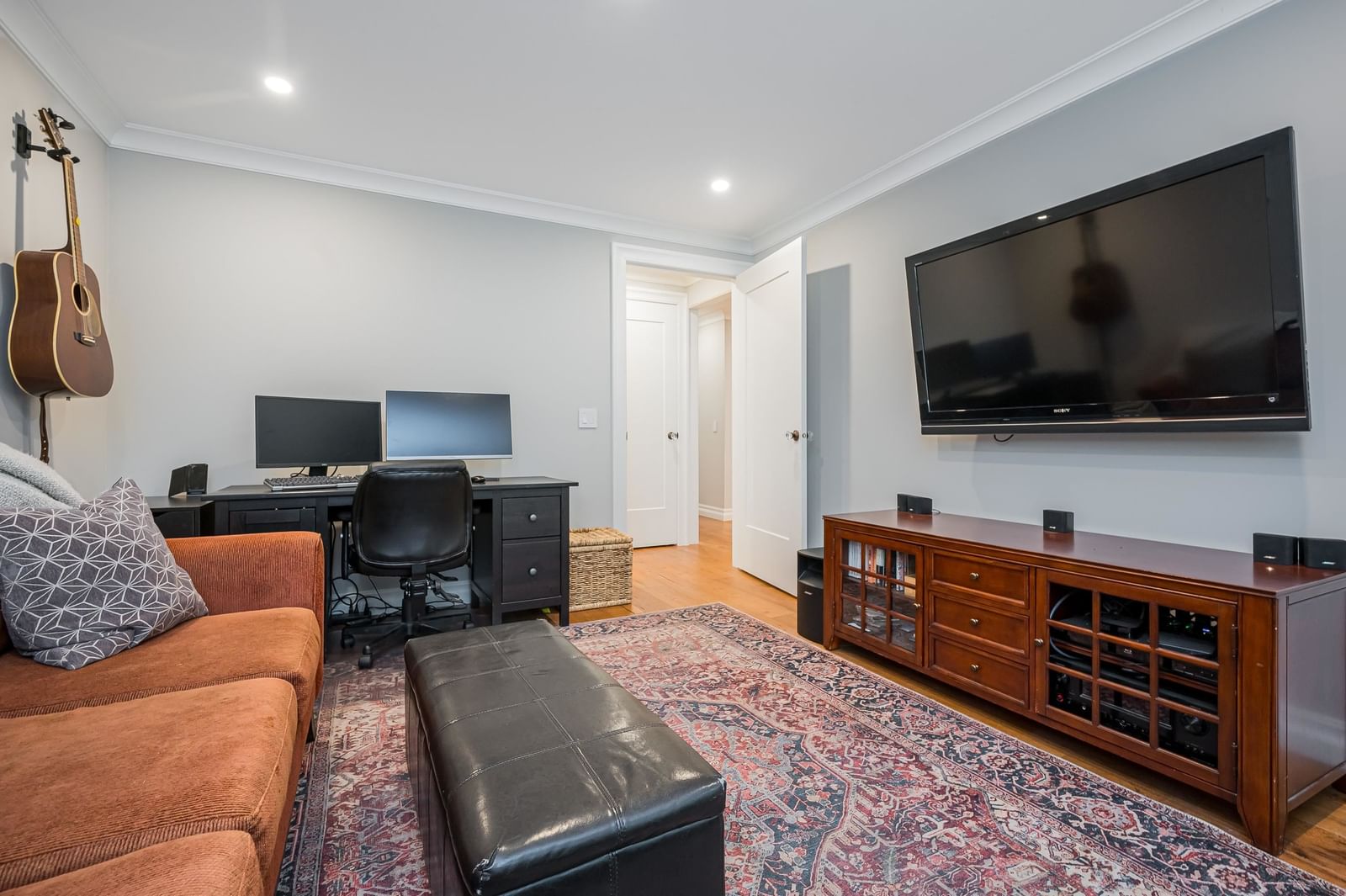 Listing Image 19