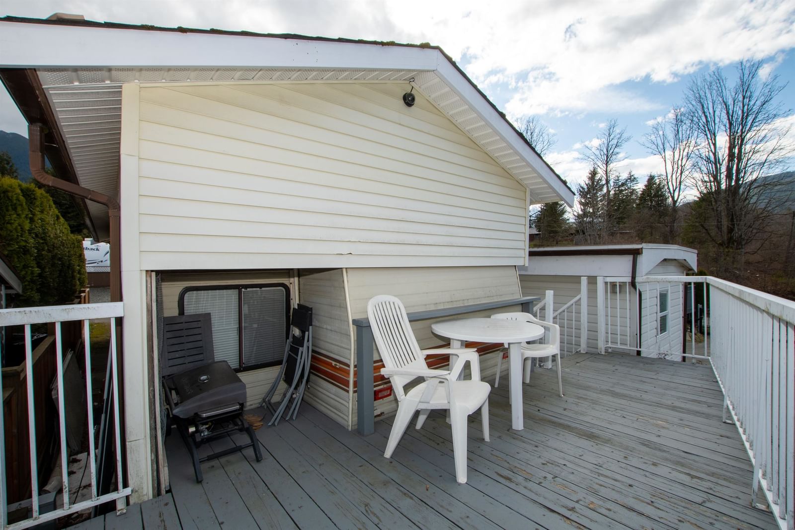 Listing Image 17