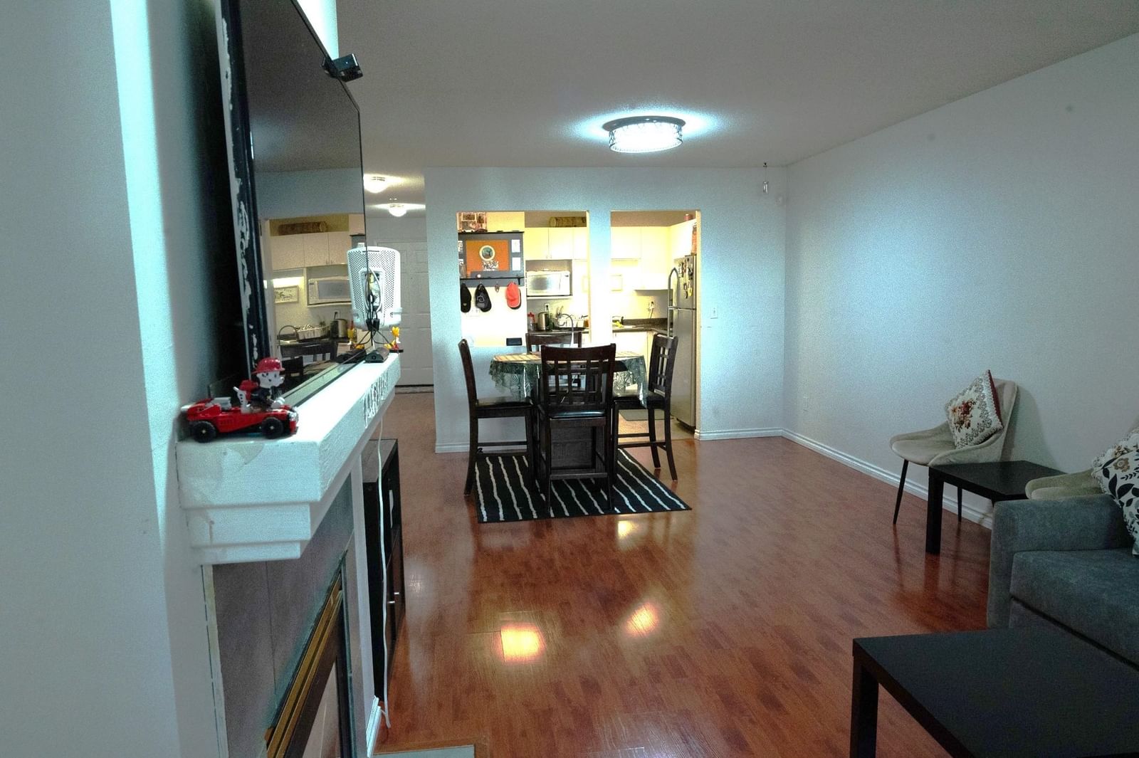 Listing Image 16