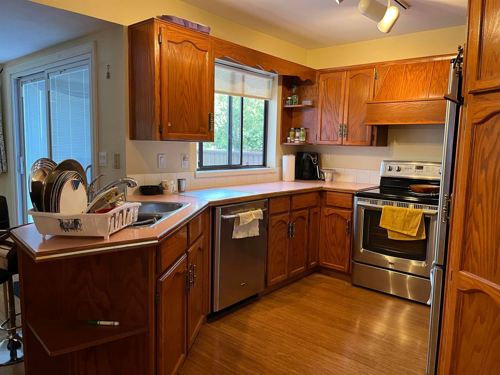 Listing Image 10