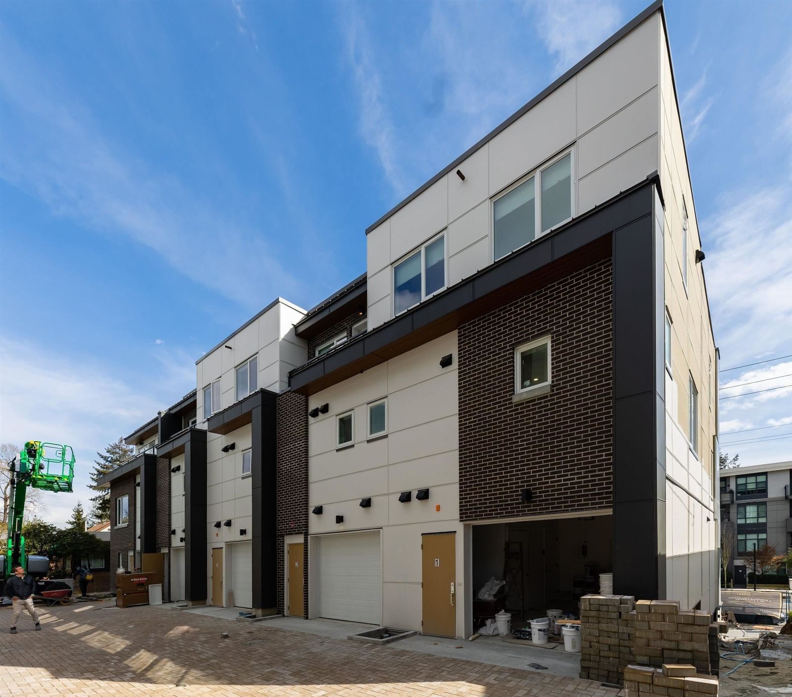 Listing Image 25