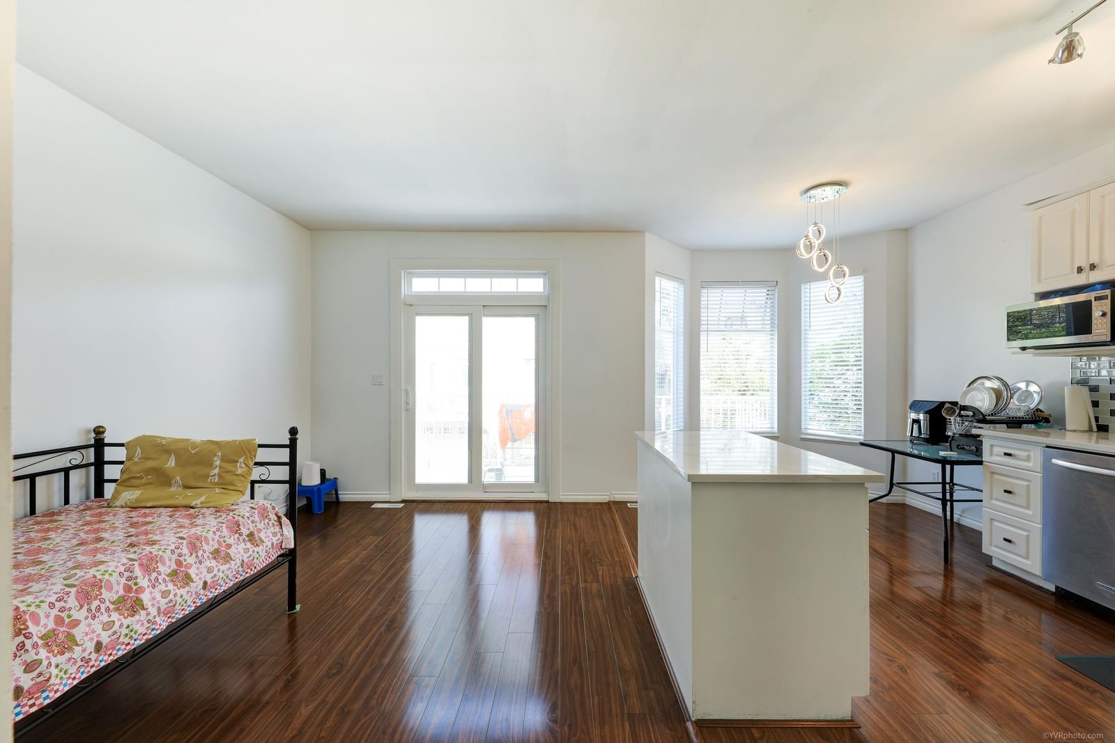 Listing Image 18