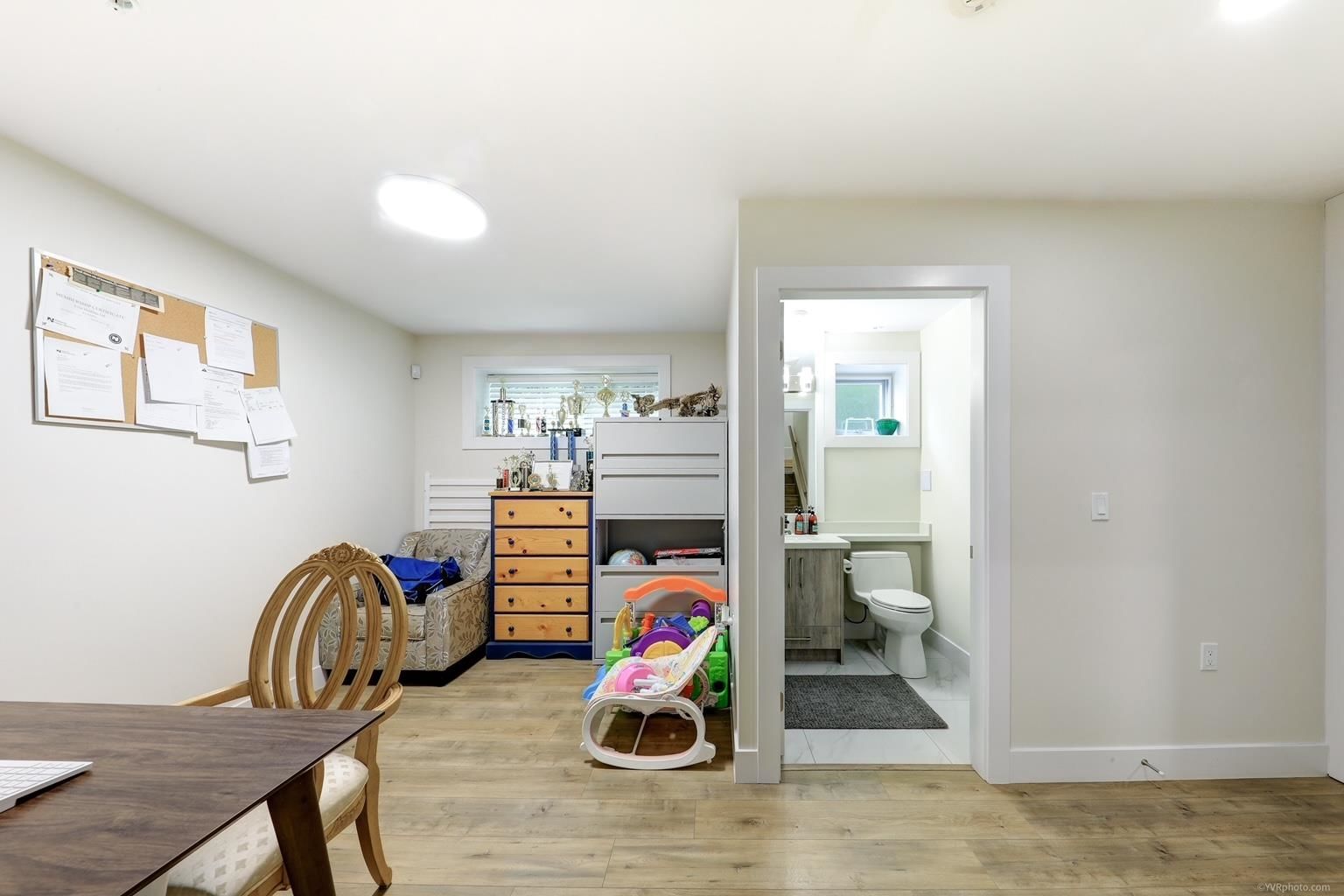 Listing Image 19