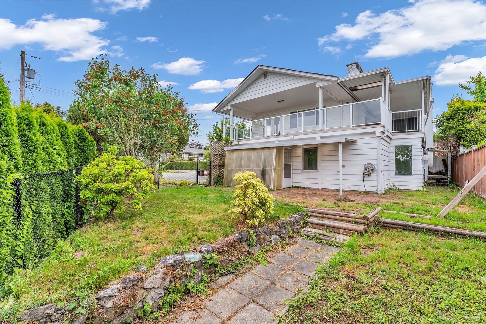 Listing Image 5