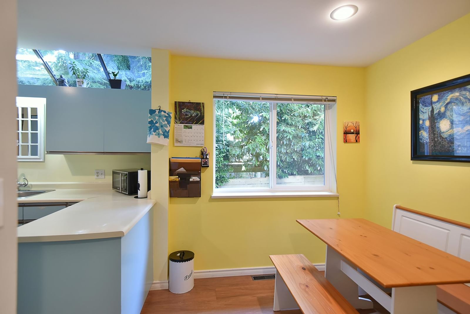 Listing Image 8