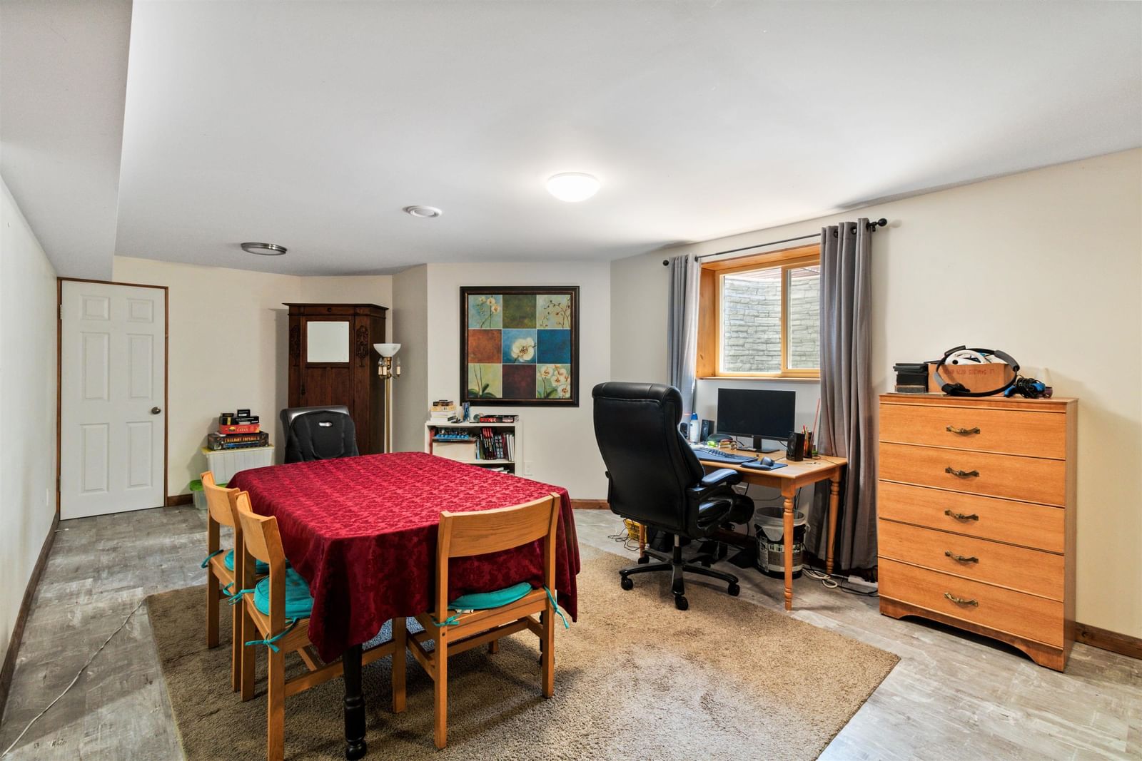 Listing Image 24