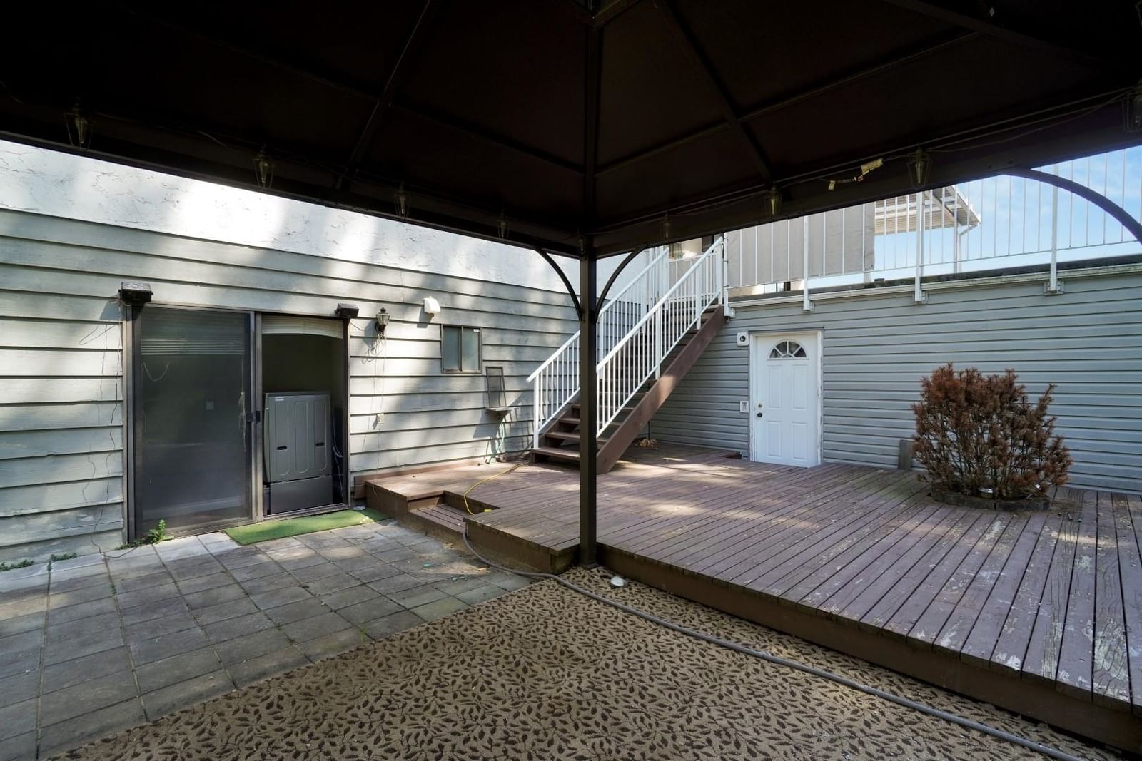 Listing Image 32