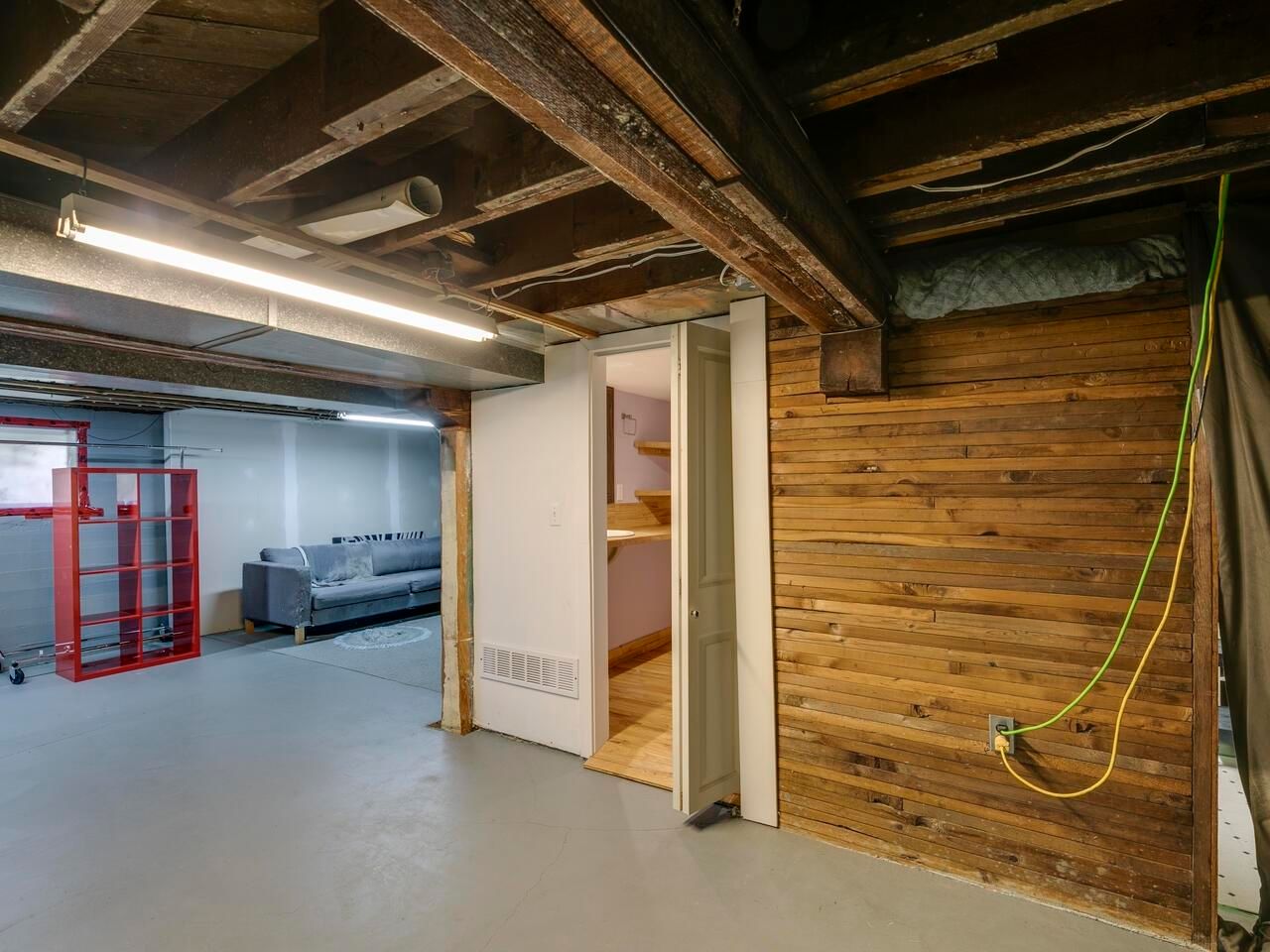 Listing Image 19