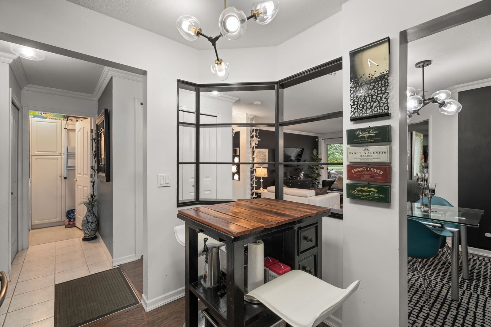 Listing Image 15