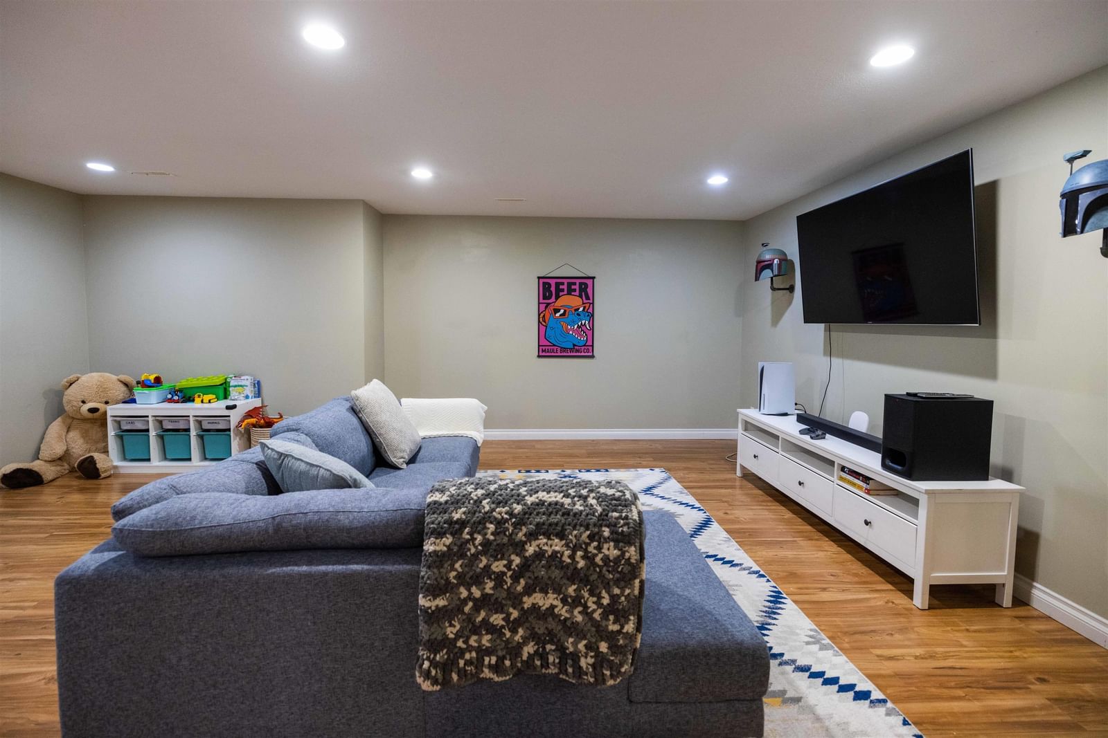 Listing Image 19