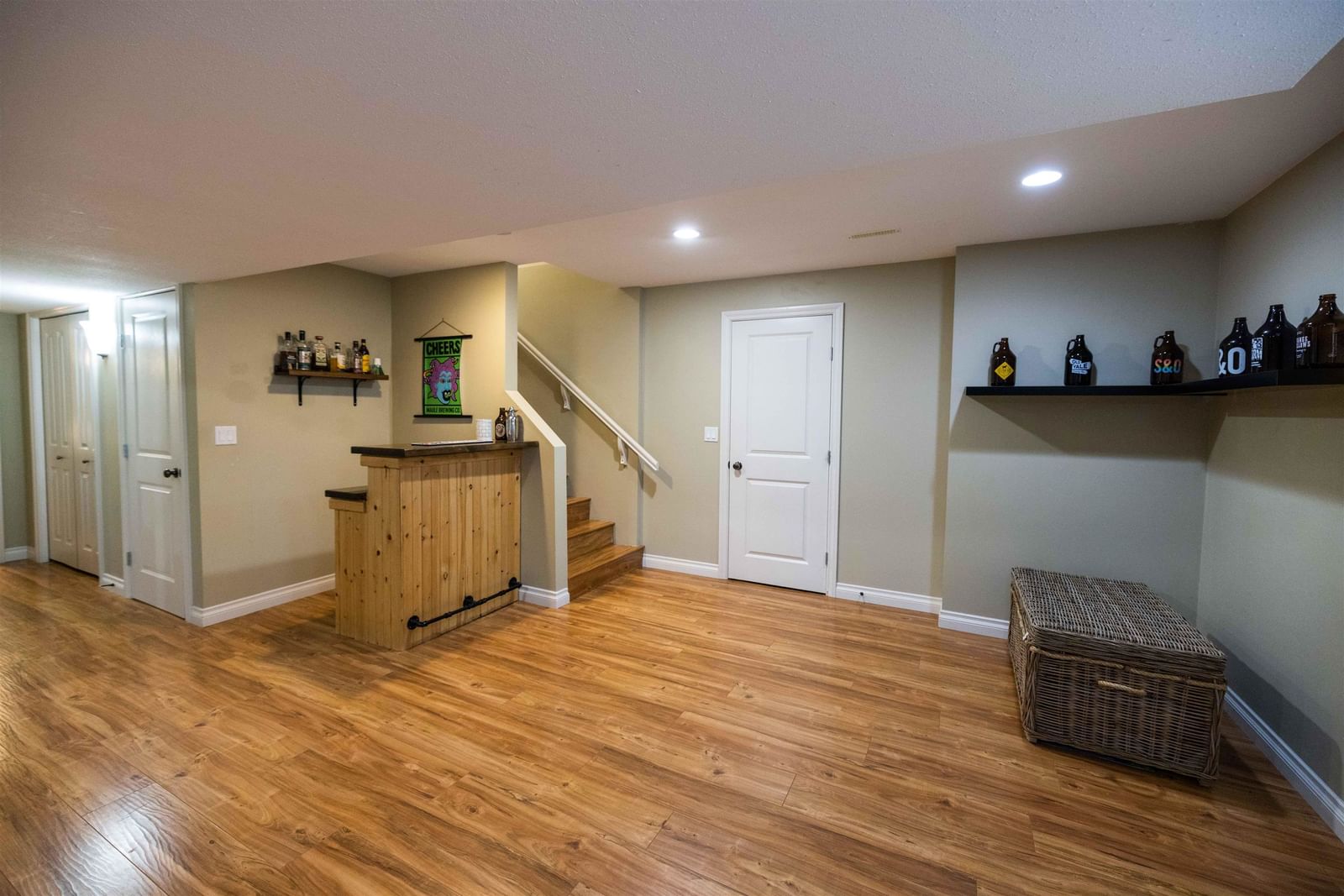 Listing Image 21