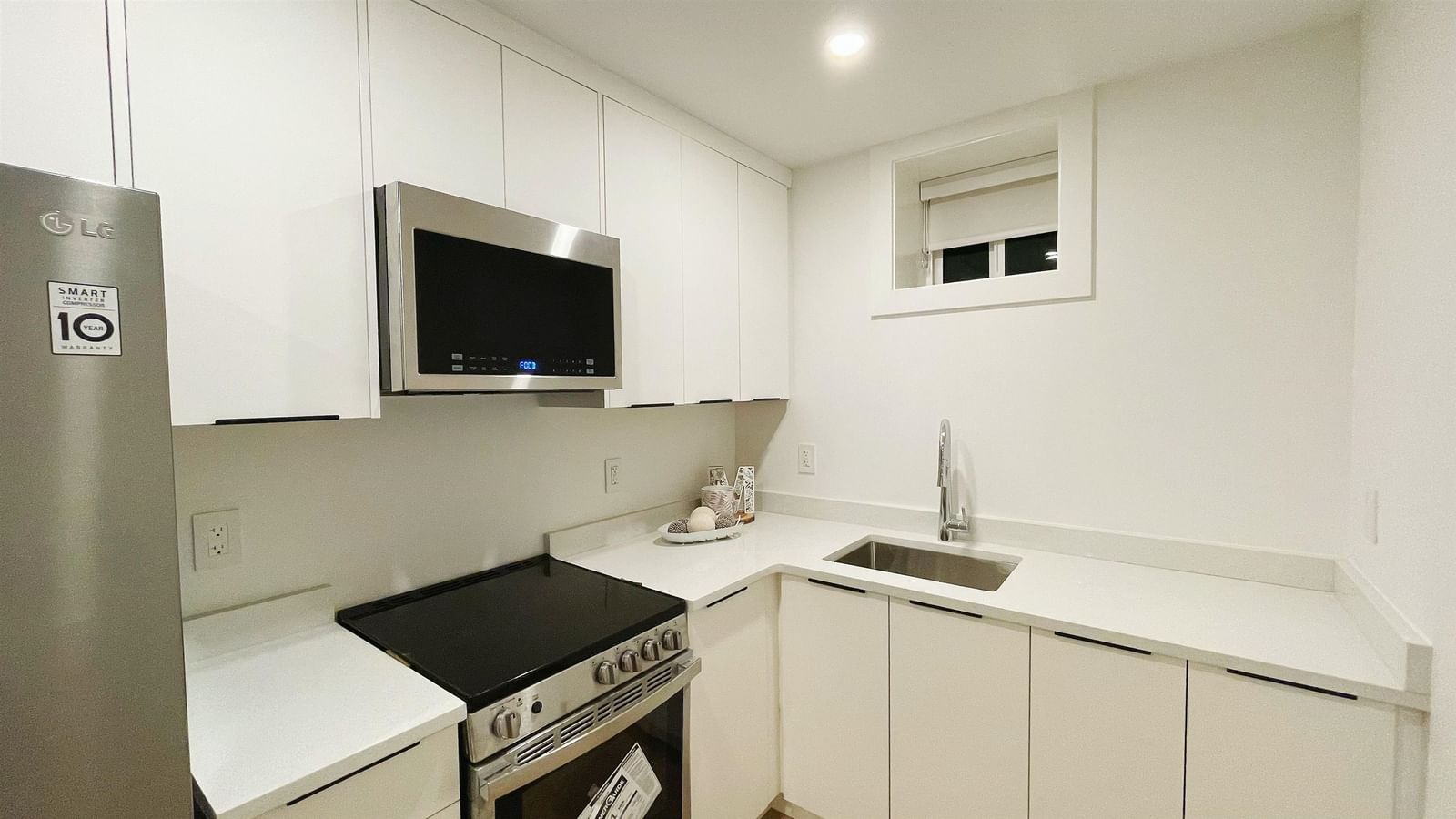 Listing Image 20