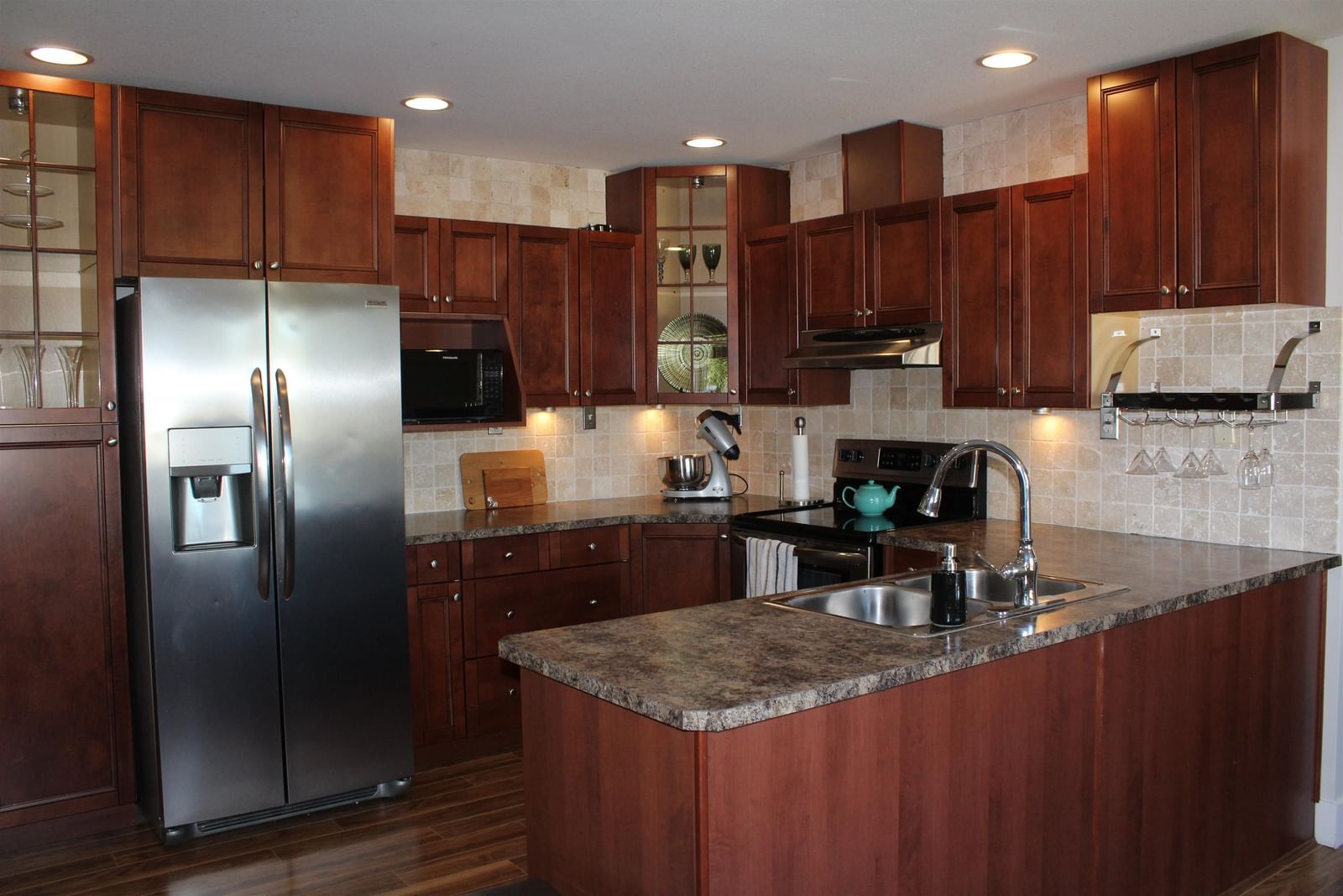 Listing Image 9