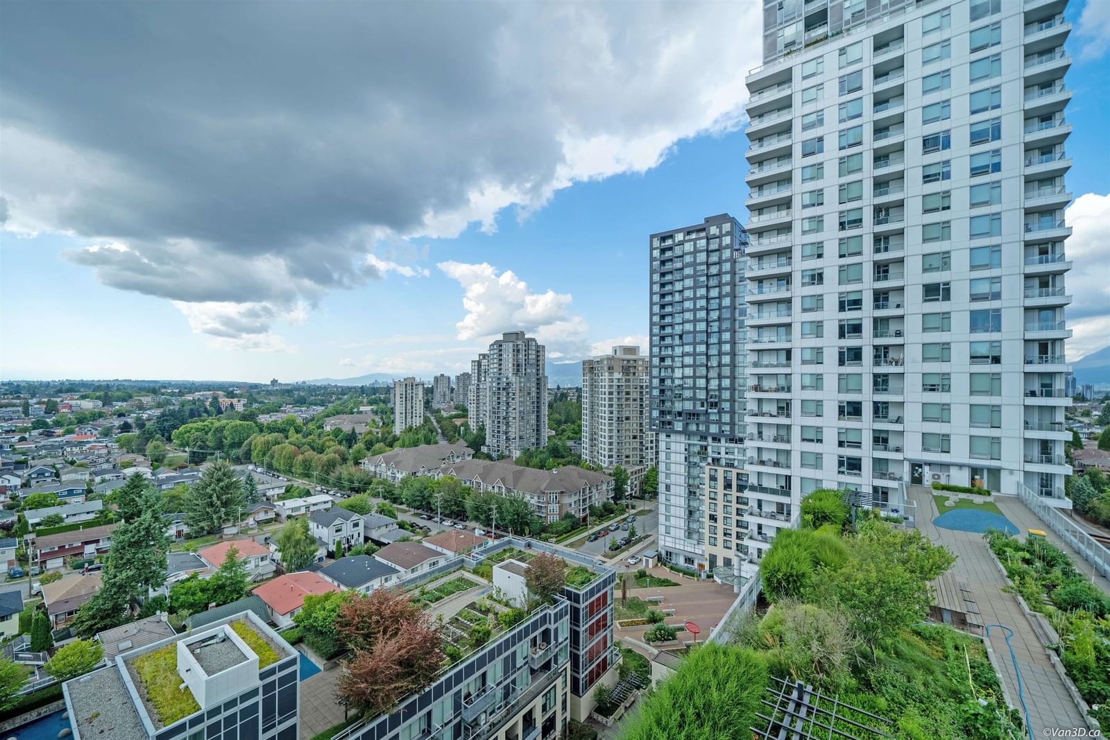 Listing Image 11