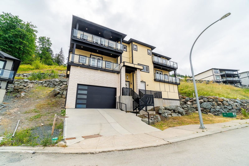8204 Harvest Place, Chilliwack, V4Z 0E4 | Image 3