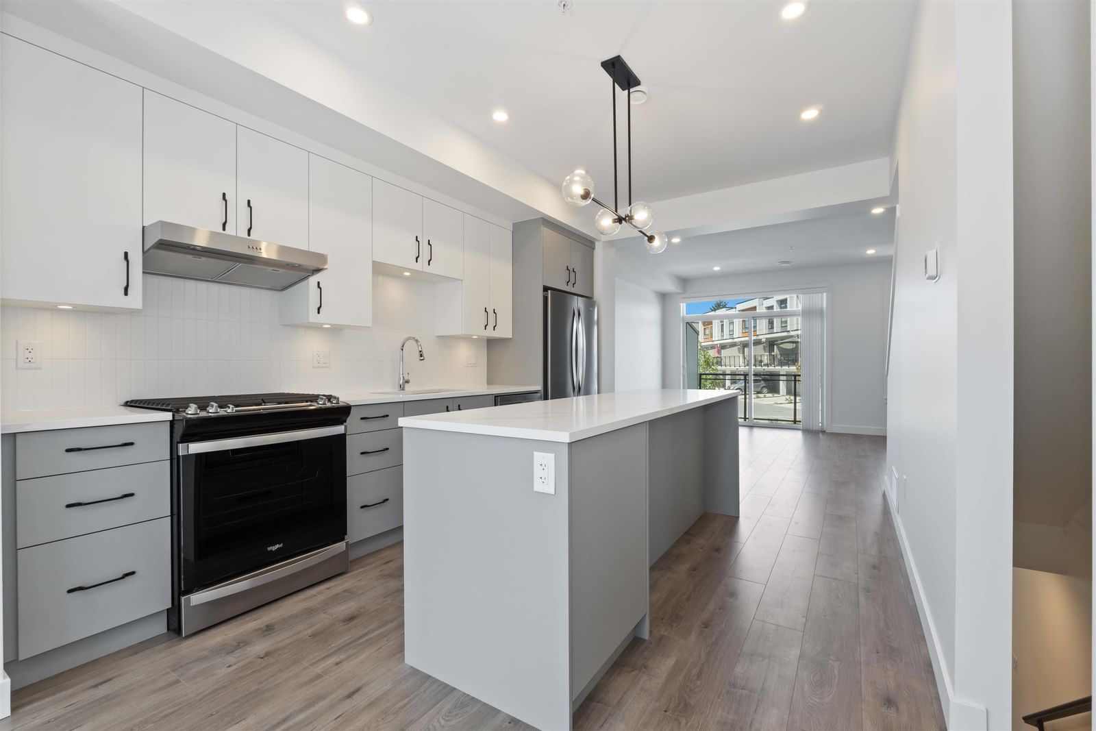 Listing Image 15