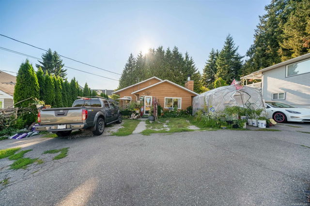 346 Blue Mountain Street