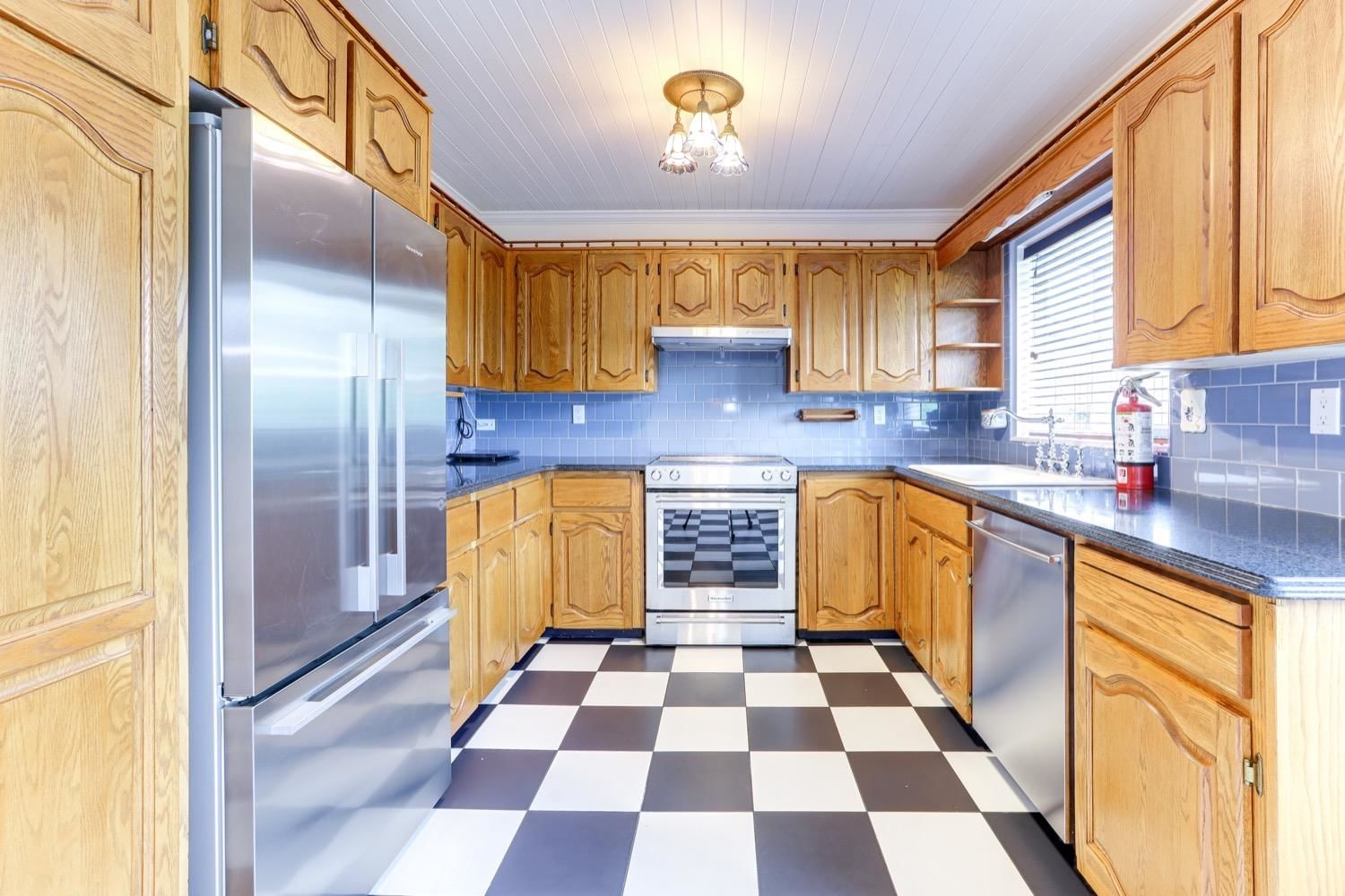 Listing Image 13