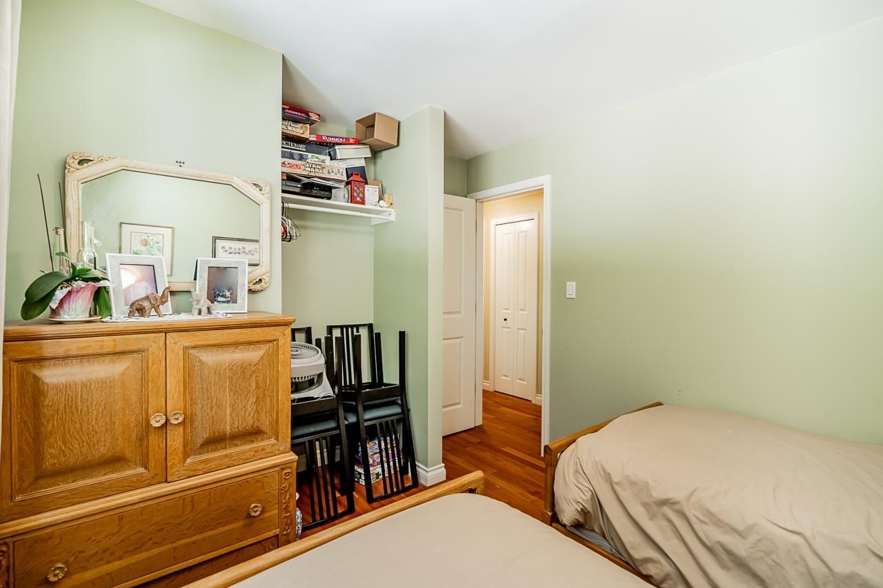 Listing Image 17