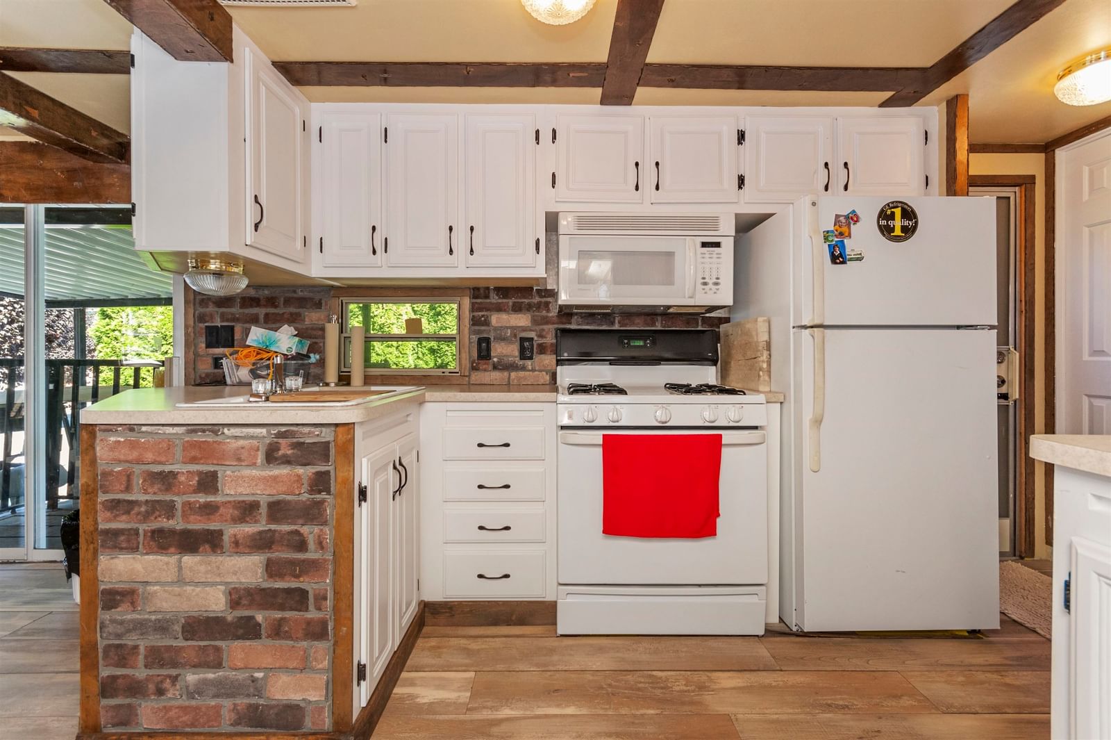 Listing Image 13