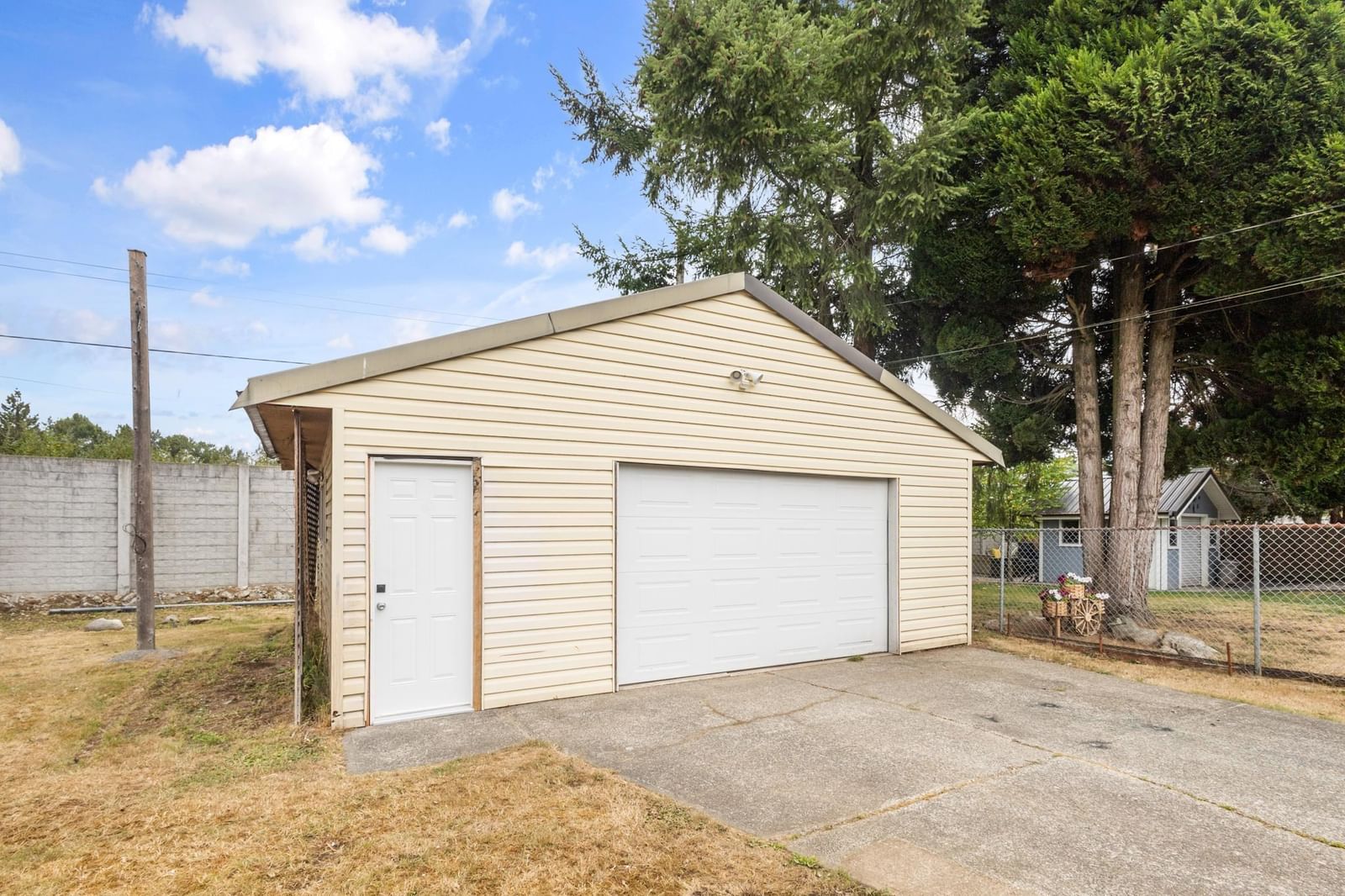 Listing Image 38