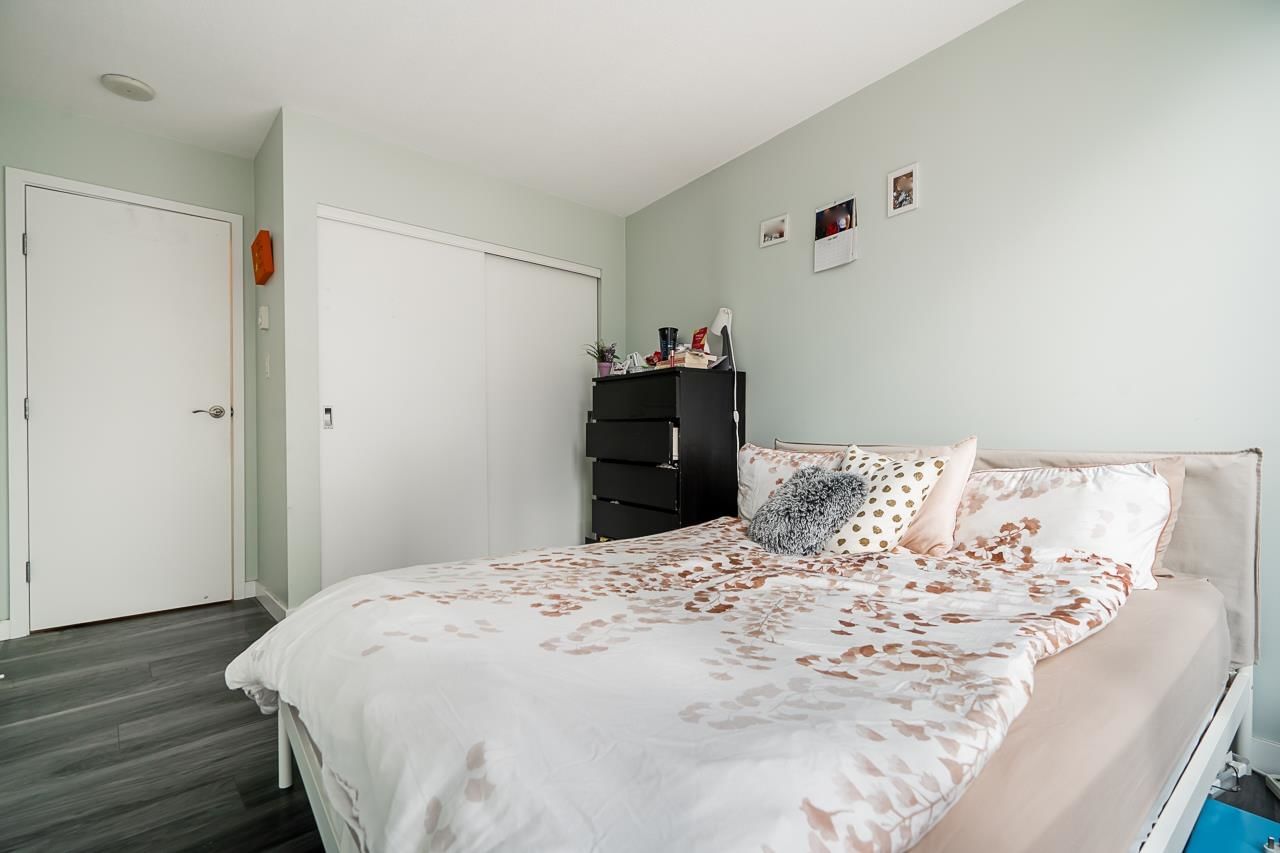 Listing Image 26