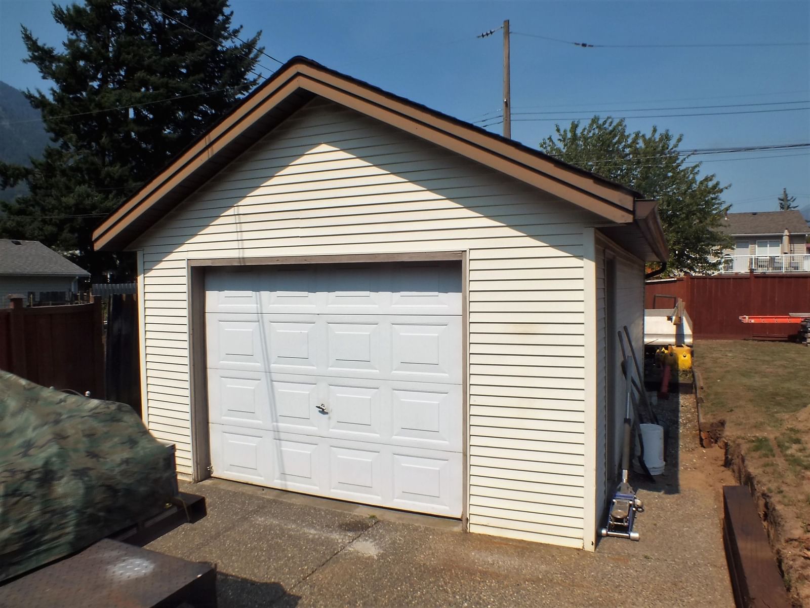 Listing Image 9
