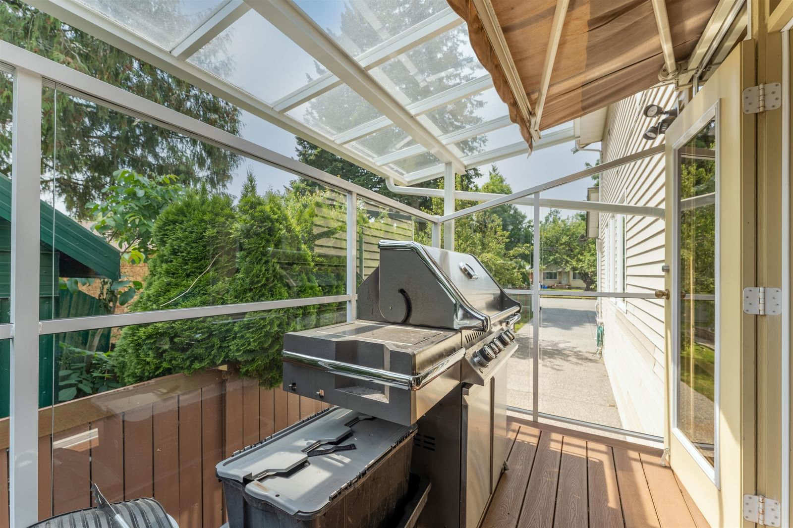 Listing Image 15