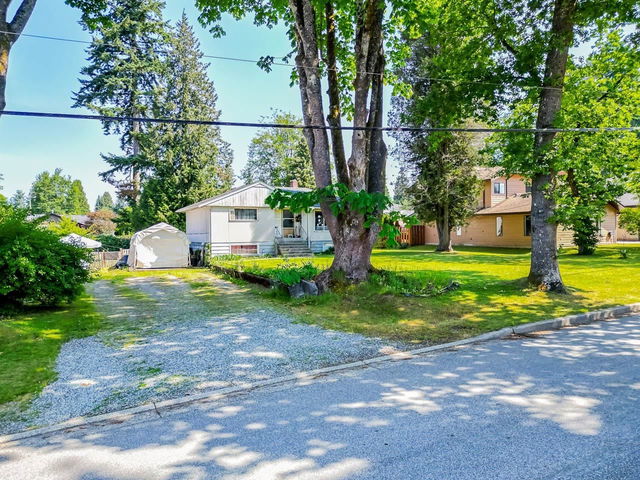 621 Chapman Avenue