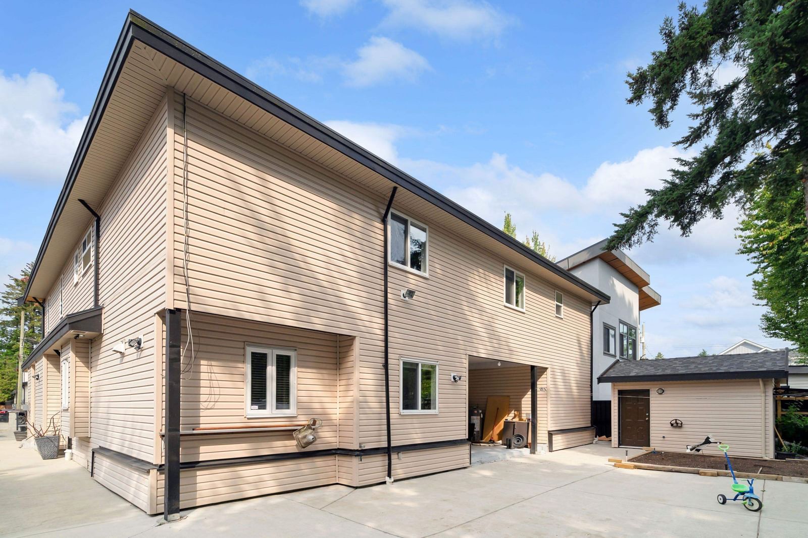 Listing Image 13