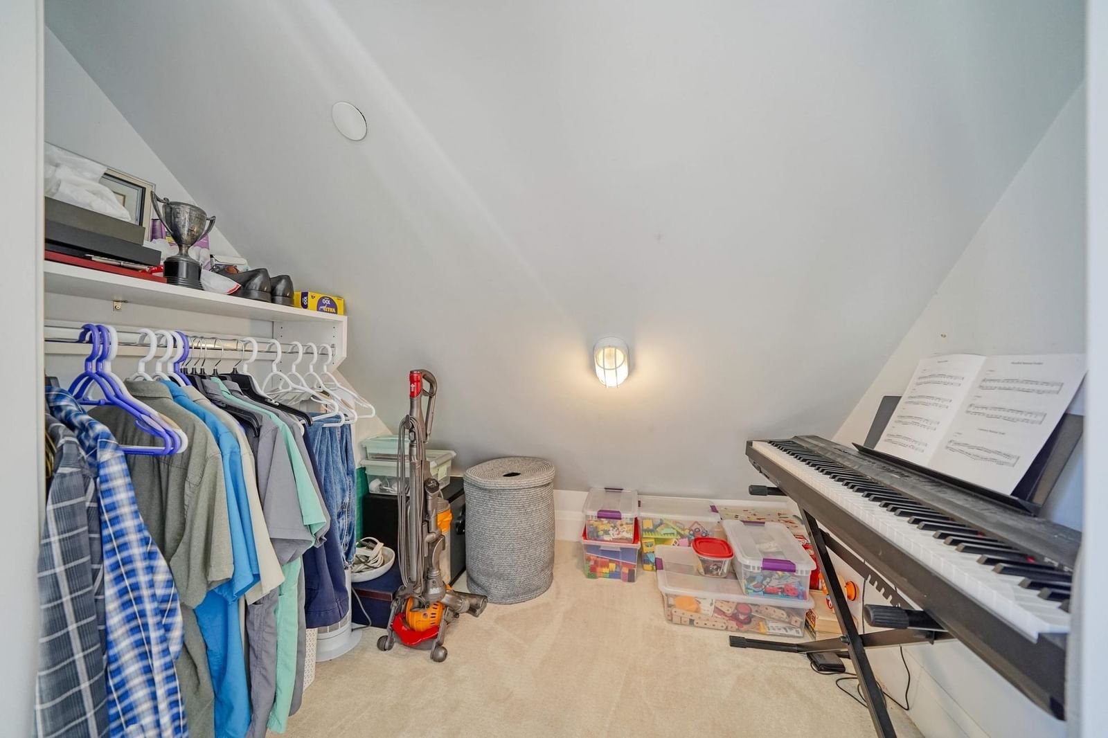 Listing Image 21