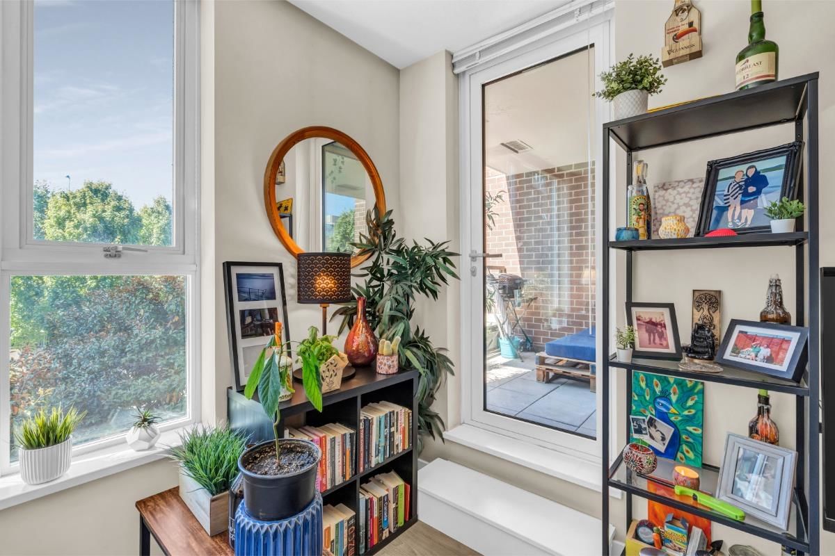 Listing Image 11