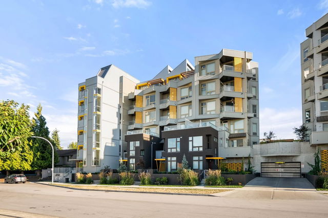 307 - 32838 Landeau Place