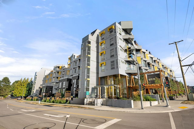 307 - 32838 Landeau Place