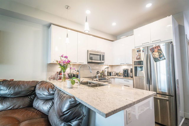 113 - 20696 Eastleigh Crescent