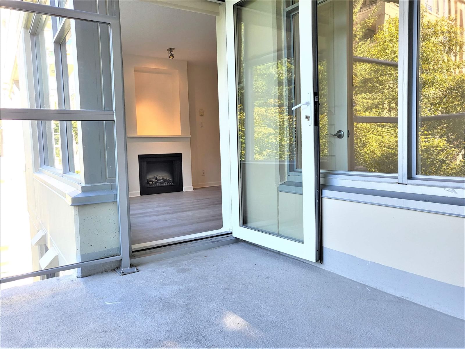 Listing Image 21