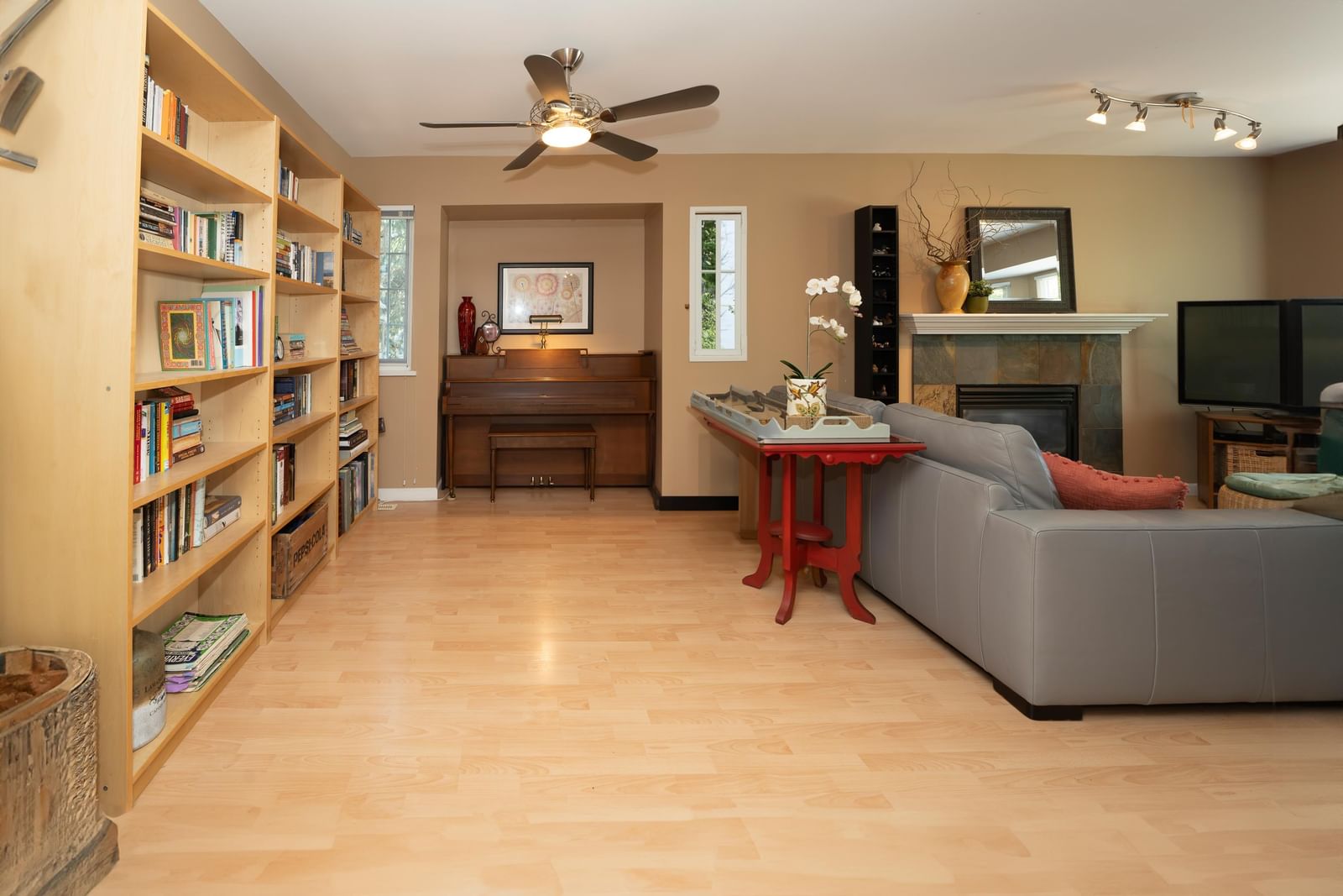Listing Image 14