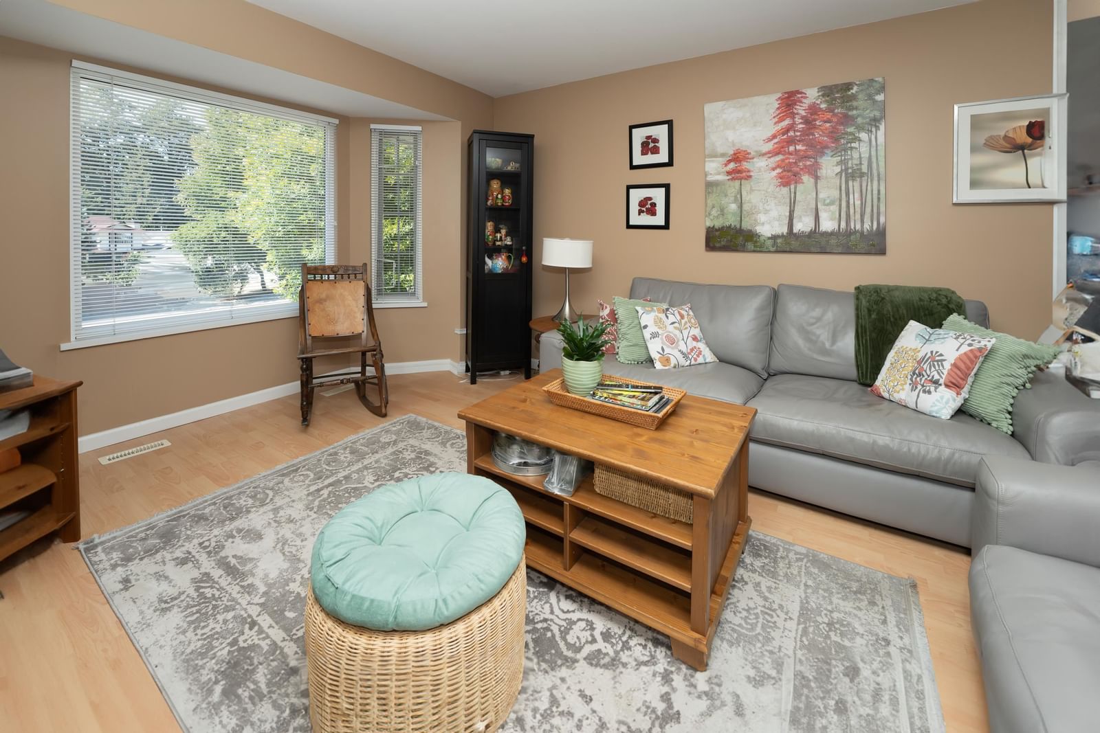 Listing Image 15