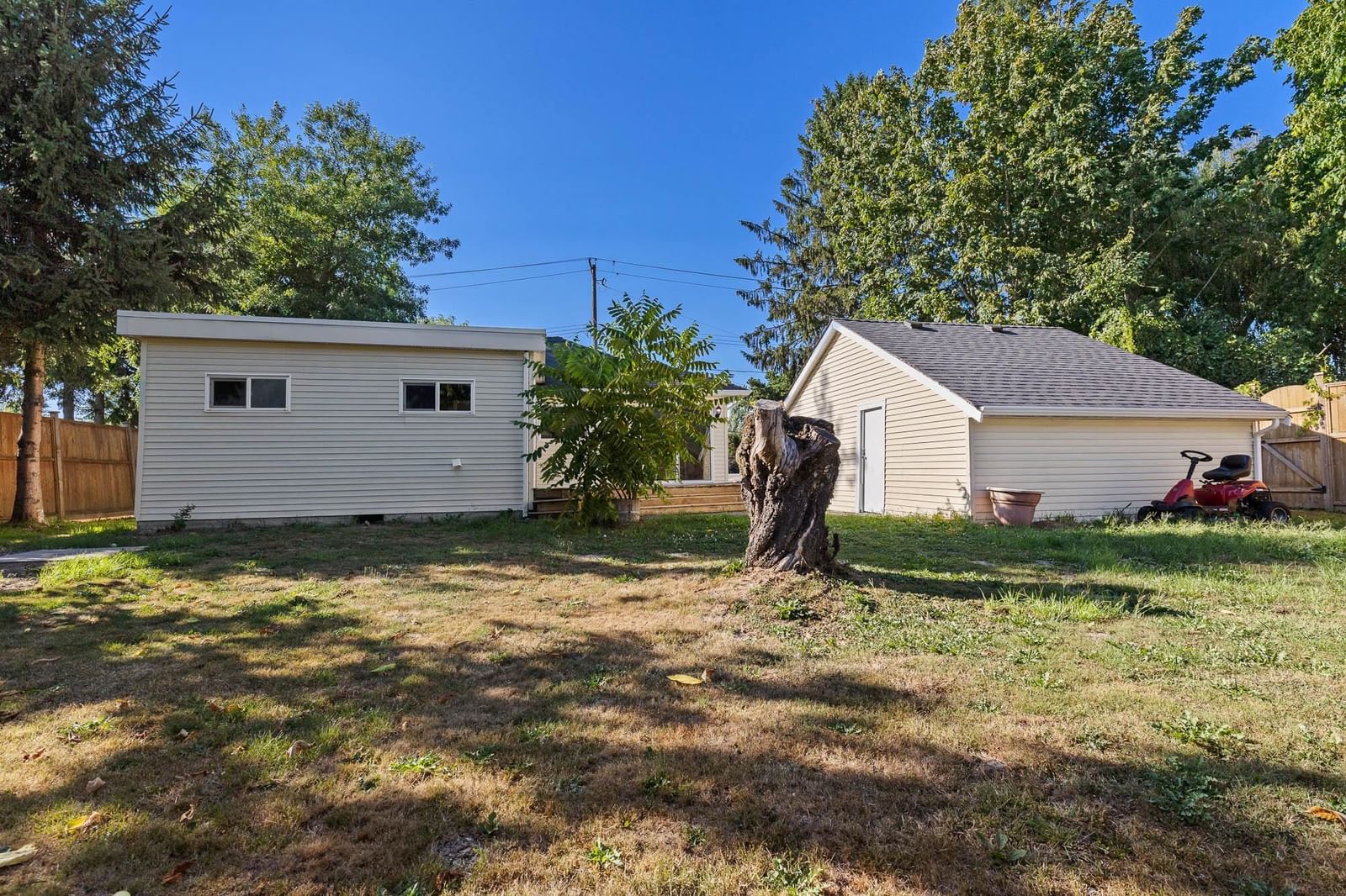 Listing Image 25