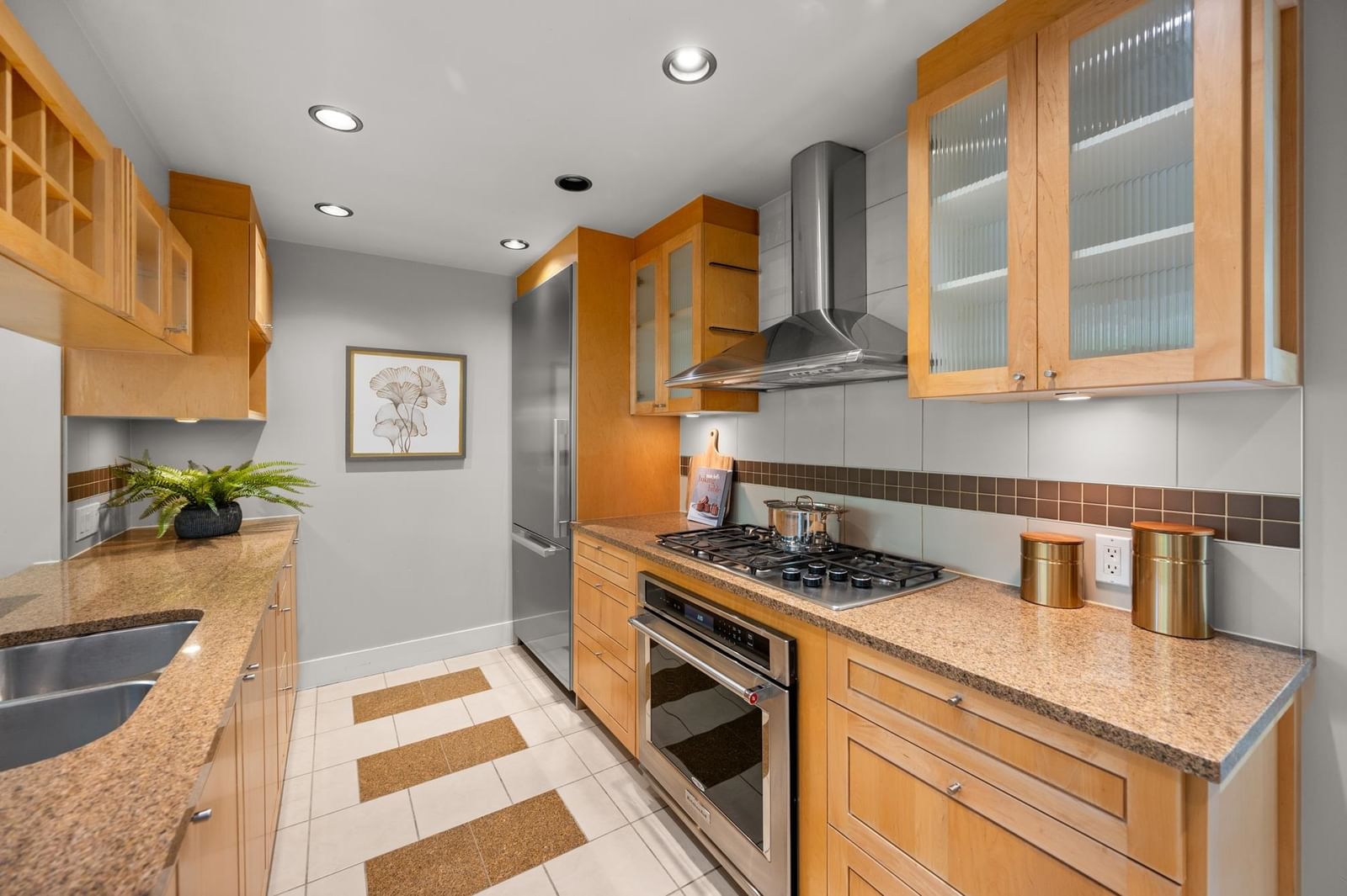 Listing Image 12